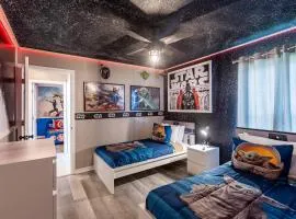 Thematic House w Private PoolGame RoomClubhouse