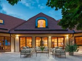 Sentio Estate Villa at Lake Balaton