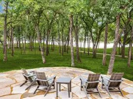 4-BR Waterfront - Pool Kayak Paddleboard & More