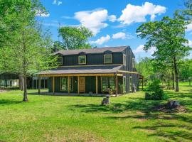 Tranquil Country Escape 4 Bedrooms Pond Firepit