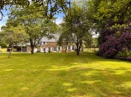 Gîte du Rochelu 4 Étoiles 5000 m2 of Garden, near to Mont Saint Michel & Granville island