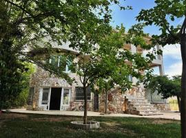 Mulberry house Nea makri，位于新马克立的酒店
