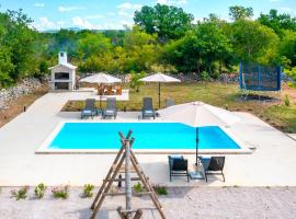 Villa Lea&Robi，位于Unešić的酒店