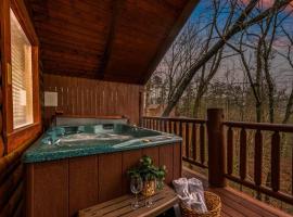 Log Cabin, Hot Tub, Fireplace, Pool Table & Views!，位于赛维尔维尔的酒店