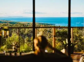 Black Wattle Coastal Retreat