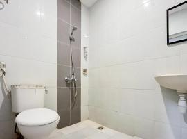 Urbanview Poma Hotel