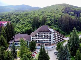 Hotel Bradul - Covasna，位于科瓦斯纳的酒店