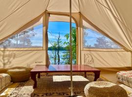 Mustikkalahti Tent & Breakfast，位于米凯利的豪华帐篷营地