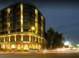 Almond Hotel Bassac River，位于金边的酒店