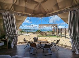 8POINT RESORT Okinawa，位于南城的酒店