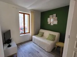 Paisible maison de village avec terrasse
