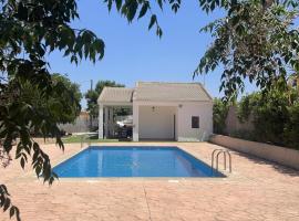 Villa Marichu. Piscina, BBQ y a 15 min Puy du Fou，位于Totanés的酒店