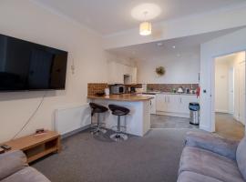 Spacious 2-Bedroom Condo With Free Parking On Site