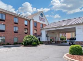 Comfort Suites Louisville Airport，位于路易斯威尔Indian Trail Square Shopping Center附近的酒店