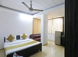 Hotel Premium Room Near Hazrat Nizamuddin railway station