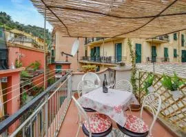 2 Bedroom Awesome Apartment In Monterosso Al Mare