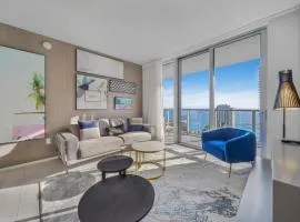 Wake Up To Ocean Views - Stunning 2BDR & 2BA Condo #2305 STEPS AWAY FROM THE OCEAN