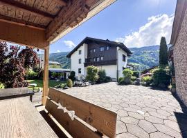 Zillertal Center Apartment Villa，位于阿绍的酒店