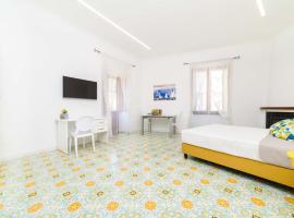 Sara luxury rooms，位于梅塔的酒店