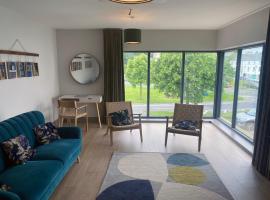 Apartment at Bowe's Cafe，位于达罗的酒店