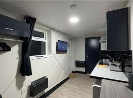 Studio apartment in bolton town，位于博尔顿的酒店