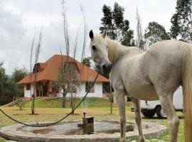 Casa Ecológica Al Pie Del Volcán，位于奥塔瓦洛的别墅