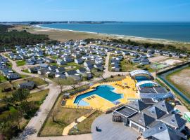 Camping 4 étoiles Piscines et Plage 3 chambres 6 pers - Mallet，位于拉蒂尔巴勒的酒店