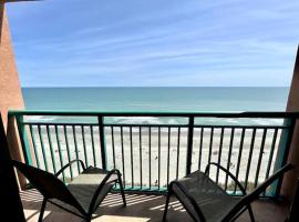 Oceanfront Myrtle Beach Retreat，位于默特尔比奇的酒店