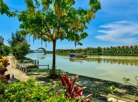 Riverside White House Hotel，位于会安Assembly Hall of the Hainan附近的酒店