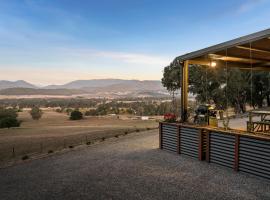 Bluestone Ridge，位于Whitfield的酒店