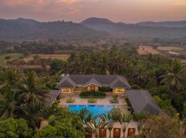 StayVista at Amara Villa Luxury Collection with Private Pool & Gazebo，位于阿利鲍格的酒店