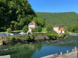 Lods Hotel de France，位于Lods的酒店