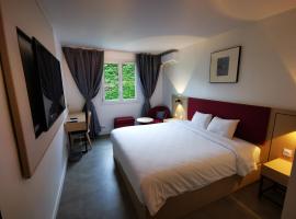 Anaïs Hôtel Bourges Nord Saint-Doulchard，位于布尔日的酒店