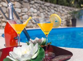 Haus Karin，位于洛夫兰的酒店