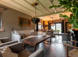 Bie Dieka，位于Groot-Agelo的酒店