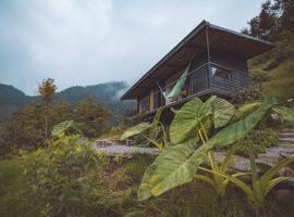 Ecolodge Cuentos de Agua，位于Villamaría的木屋