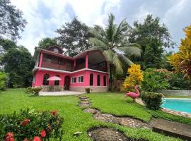 Casa Flamingo，位于Castillo de San Felipe的乡村别墅