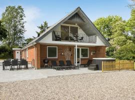 Lovely Home In Højslev With Wifi，位于霍伊斯莱乌的酒店