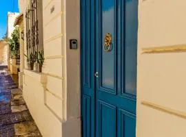 Characterful ground floor townhouse