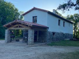 Gîte du Pexas，位于Saint-Cirq的酒店