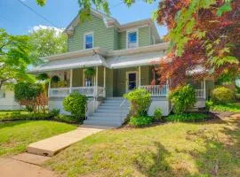 3 Mi to Liberty U Apt with Full Kitchen and King Bed!