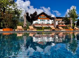 L'Arcalod Lac d'Annecy - Hôtel Restaurant & Spa，位于杜萨尔的滑雪度假村