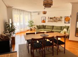 Exclusive Lerma - Smart TV de 75", Netflix y Parking Gratis，位于莱尔马的酒店