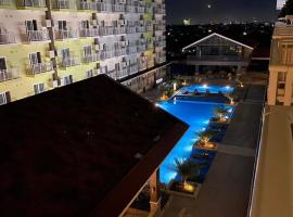VP - Amani Grand Resort Residences, 03 Minutes Away From Mactan Airport - Bldg B - Unit 522，位于Pusok的酒店