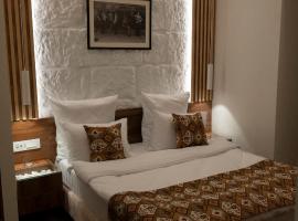 JAZZ HOTEL Gyumri，位于久姆里的酒店