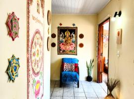 Hostel Casa Gaia - Centro de Arraial d'Ajuda，位于塞古罗港的酒店