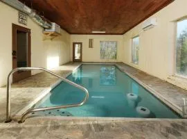 Luxury Lodge