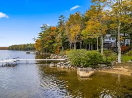 Thompson Lake Estate，位于Poland的酒店