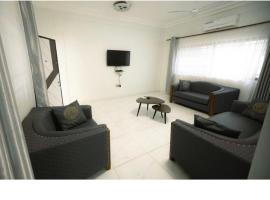 DAA DINGBE SUITES - Luxury Two Bedroom Apartments，位于塔马拉的酒店