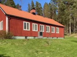 2 Bedroom Stunning Home In Kristinehamn